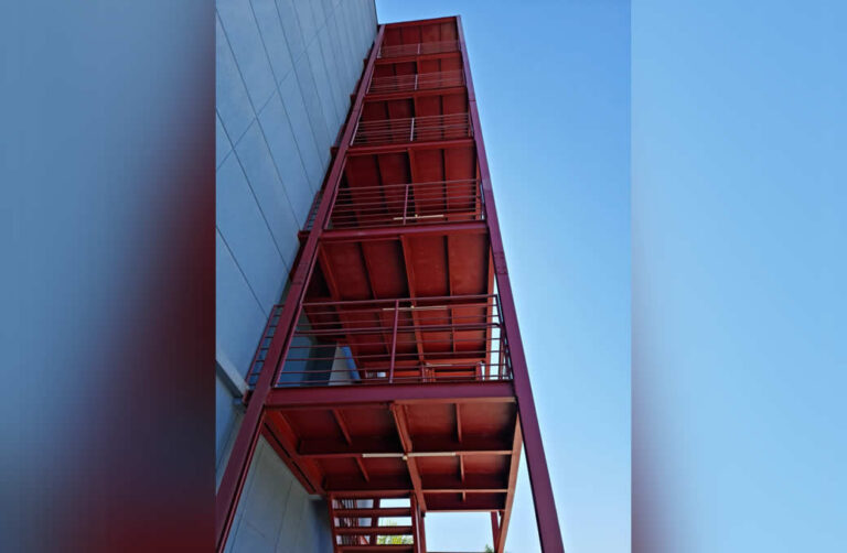 Escadas de Incêndio Metálicas para Edifícios